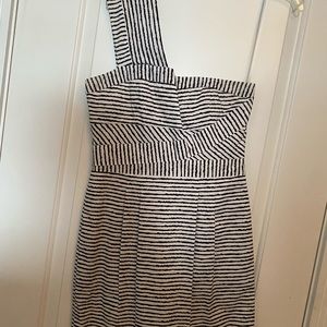 BCBG MAX AZRIA [SIZE 4] ONE SHOULDER DRESS